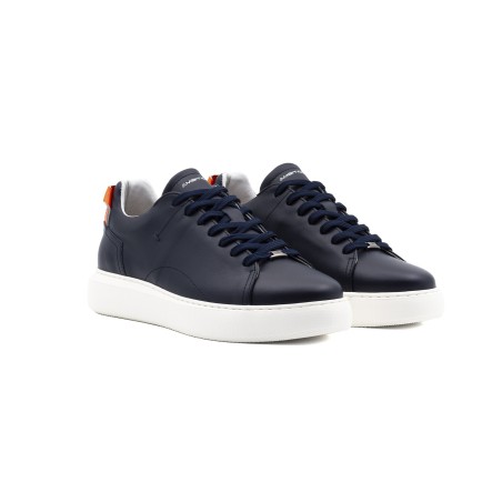 Tenis Ubanos en Cuero - Eclipse Lace Up Sneaker Ambitious